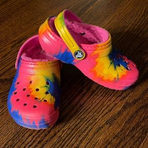 Tie-Dye fleece lined Crocs for kids